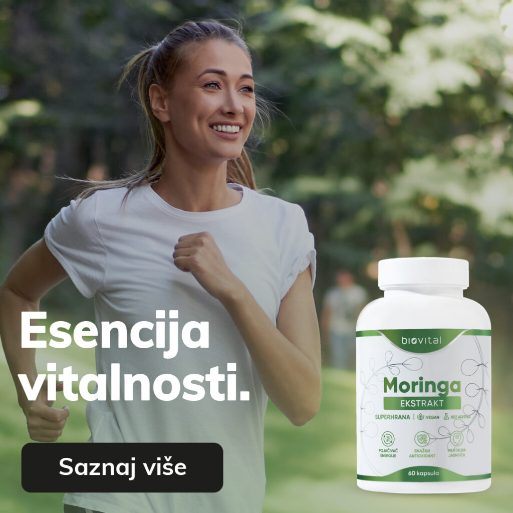 Vitalna žena puna energije.